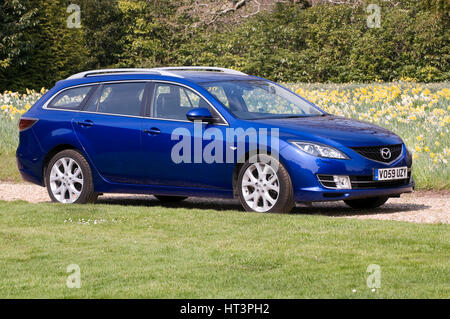 2010 Mazda 6 SL Estate : Artiste inconnu. Banque D'Images