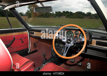 1973 Audi 100 Coupé S'Artiste : Inconnu. Banque D'Images