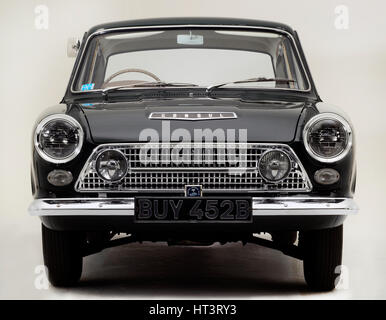 1962 Ford Consul Cortina Deluxe : Artiste inconnu. Banque D'Images