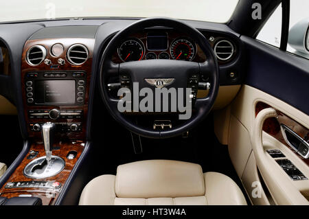 2004 Bentley Continental GT : Artiste inconnu. Banque D'Images