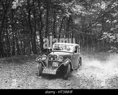 1934 Singer Coupé Sport neuf, Fingle Hill Artiste : Inconnu. Banque D'Images