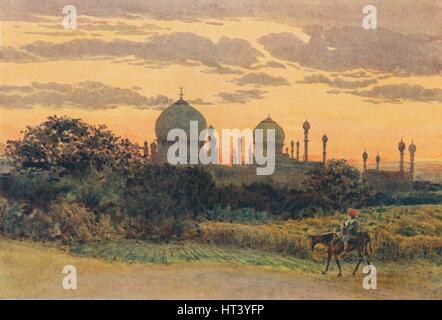 'Sunset derrière le Ibrahim Roza, Mestia', c1880 (1905). Organisateur : Alexander Henry Hallam Murray. Banque D'Images