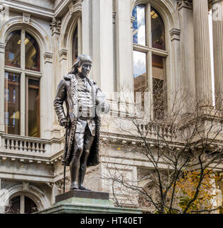 Statue de Benjamin Franklin à l'Ancien hôtel de ville - Boston, Massachusetts, USA Banque D'Images