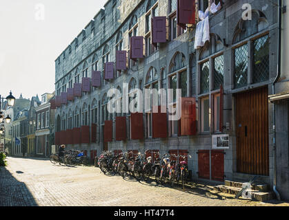 Utrecht, Pays-Bas - le 23 octobre 2016 : Appartements dans le centre historique de la ville d'Utrecht Banque D'Images