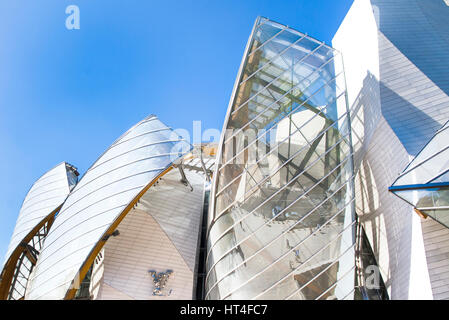 La Fondation Louis Vuitton à Paris, France. Banque D'Images