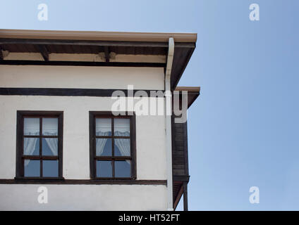 , Traditionnel et historique vieille maison anatolienne (hôtel particulier) dans Tarakli Historic District, dans le nord-ouest de la Turquie. Il est entouré par la forêt et situé à Banque D'Images