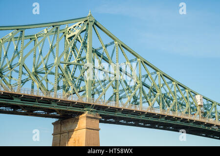 Le pont Jacques-Cartier à Montréal, au coucher du soleil Banque D'Images