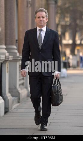 Christopher Steele, ancien agent du MI6 qui configurent Orbis Business Intelligence et compilé un dossier sur Donald Trump, à Londres, où il a parlé aux médias pour la première fois. Banque D'Images