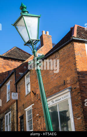 LINCOLN, Royaume-Uni - 28 février 2017 : La célèbre lampadaire situé sur la colline historique dans la ville de Lincoln, au Royaume-Uni le 28 février 2017. Banque D'Images