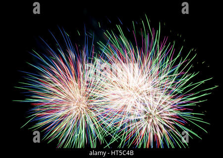 D'artifice multicolore sur fond noir Banque D'Images