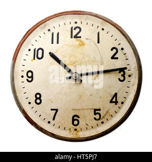 Objets isolés : très vieux horloge murale ronde, isolé sur fond blanc Banque D'Images