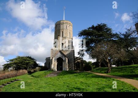 Église St Marys, Swaffham Prior, Cambridgeshire, a été construit sur le site d'une ancienne église saxonne. St Mary's Tower dispose d'une partie basse Norman Banque D'Images