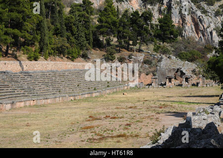 Stade antique au site archéologique de Delphes en Grèce Banque D'Images