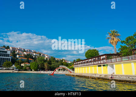 Plaza Lapad, plage dans le district de Lapad, Dubrovnik, Dalmatie, Croatie Banque D'Images