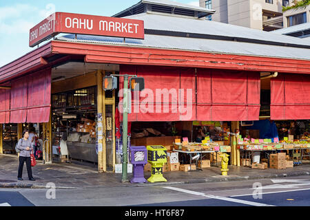 Honolulu, Hawaii, USA - 6 août 2016 : Le quartier historique de Chinatown est une populaire destination touristique locale et à Hawaï Banque D'Images