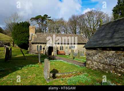 Église St Leonard's, Chapelle-le-Dale, Ribblesdale, Yorkshire Dales National Park, North Yorkshire, England UK Banque D'Images