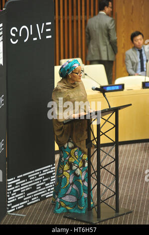 New York, États-Unis. 07Th Mar, 2017. Mme Amina J. Mohammed, secrétaire général adjoint, inaugure les MIT-résoudre au siège des Nations Unies. Régler à l'Organisation des Nations Unies est un événement, où les innovateurs sélectionnés de présenter des solutions sur l'éducation des réfugiés, de contributions, et des maladies chroniques à un panel de juges experts et un public en direct. Les meilleurs projets d'impact social qu'ils recevront un soutien financier pour ces projets et inscrivez-vous à l'Institut de Technologie du Massachusetts : MIT. Credit : Luiz Roberto Lima/Pacific Press/Alamy Live News Banque D'Images