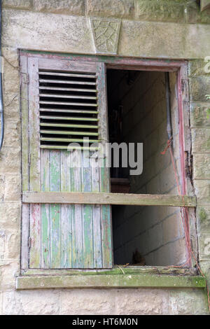 Ancienne grange en bois porte Banque D'Images