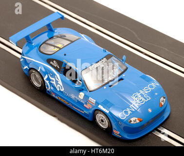 Recherche avancée Système de piste Scalextric, Jaguar XKRS Banque D'Images