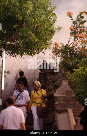 Le temple d'Ulu Watu Tempel sur l'île de Bali en Indonésie en southeastasia Banque D'Images