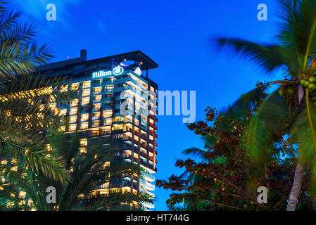 PATTAYA, THAÏLANDE - 27 janvier : c'est le Hilton hotel dans le centre-ville de Pattaya. L'hôtel est situé sur la route de plage avec vue sur mer sur Janvier Banque D'Images