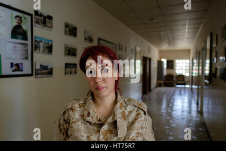 Les femmes kurdes du 2e bataillon, 6e brigade, une unité féminine de tous les peshmergas, Iraq Sulaymaniyah. Banque D'Images