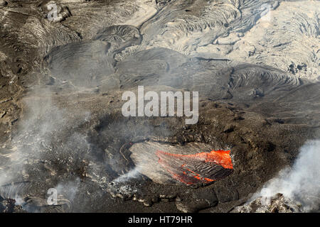 Vue aérienne du Puʻu ʻŌʻō NP, volcans, des coulées de lave en lucarne, Hawai'i Volcanoes National Park, HI,USA Banque D'Images