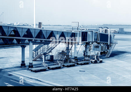 Pont d'embarquement de l'aéroport de Shanghai Pudong Banque D'Images