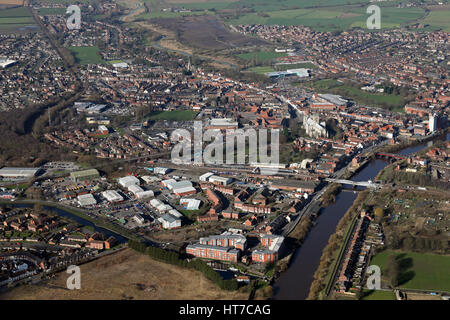 Vue aérienne de la ville de marché de Yorkshire Selby sur la rivière Ouse, UK Banque D'Images