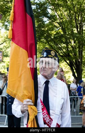 La ville de New York, USA, le 17 septembre 2016 - Au cours de la 59e guerre germano-américain annuel Steuben Day Parade sur la 5e Avenue à New York. Photo : Luiz Rampelotto/EuropaNewswire dans le monde d'utilisation | Banque D'Images