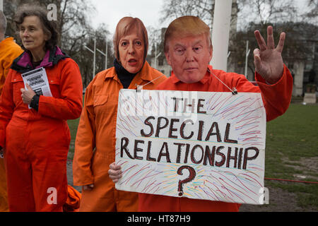 Londres, Royaume-Uni. 8 mars, 2017. Des militants de la Campagne Justice Guantanamo manifestation à la place du Parlement à demander la fermeture de l'USA's camp de détention à Guantanamo Bay. Credit : Mark Kerrison/Alamy Live News Banque D'Images