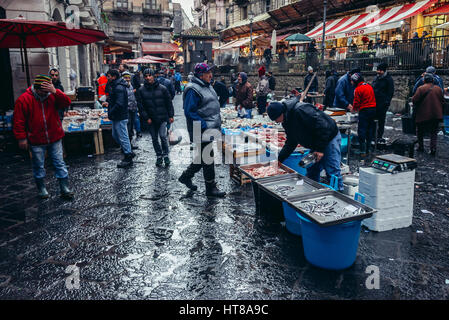 Célèbre vieux marché aux poissons appelé La Pescheria dans Catania City, à l'Est de l'île de Sicile, Italie Banque D'Images