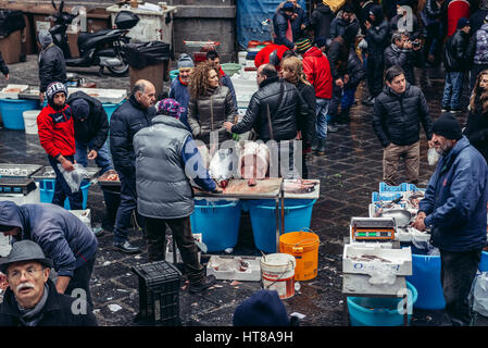 Célèbre vieux marché aux poissons appelé La Pescheria dans Catania City, à l'Est de l'île de Sicile, Italie Banque D'Images