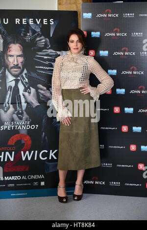 Roma, Italie. 05Th Mar, 2017. L'actrice italienne Claudia Gerini pendant une séance de film 'John Wick - Chapitre 2', film réalisé par Chad Stahelski Crédit : Matteo Nardone/Pacific Press/Alamy Live News Banque D'Images