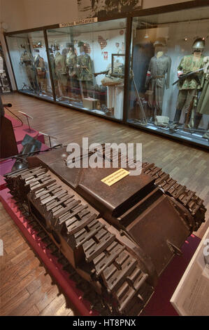 Goliath, WW2 German caterpillar commandé à distance de série, explosif de véhicule utilisé dans l'Insurrection de Varsovie de 1944, Musée de l'armée polonaise à Varsovie, Pologne Banque D'Images