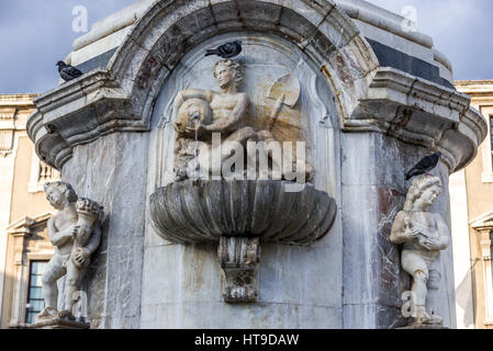 Détails de la fontaine de l'éléphant (Fontana dell'Elefante également appelé u Liotru) sur la place de la cathédrale (Piazza del Duomo), symbole de Catane, Sicile, Italie Banque D'Images