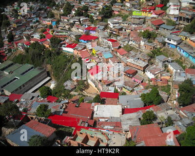 Les bidonvilles, VENEZUELA, CARACAS, San Agustin Banque D'Images