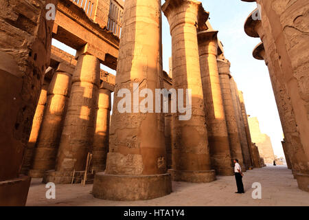 Salle hypostyle du Temple de Karnak, Louxor, Égypte, Banque D'Images