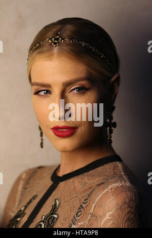 Sydney, Australie. Mar 9, 2017. ELLE L'Australie a tenu un cocktail organisé par l'éditeur en chef, Justine Cullen, pour lancer la première projection de La Belle et la Bête à l'intervalle QT Sydney, 49 rue du marché. Sur la photo : Erin Holland. Credit : Crédit : Richard Milnes/Alamy Live News Banque D'Images