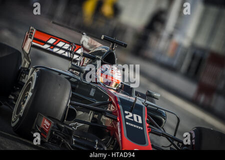 Barcelone, Espagne. Mar 9, 2017. KEVIN MAGNUSSEN (DAN) de l'équipe Haas prend à la piste au jour 7 de la Formule 1 les essais au Circuit de Catalunya Crédit : Matthias Rickenbach/ZUMA/Alamy Fil Live News Banque D'Images