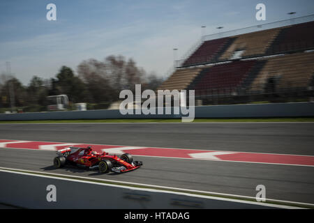 Barcelone, Espagne. Mar 9, 2017. SEBASTIAN VETTEL (GER) prend à la piste dans sa Ferrari SF70h au jour 7 de la Formule 1 les essais au Circuit de Catalunya Crédit : Matthias Rickenbach/ZUMA/Alamy Fil Live News Banque D'Images