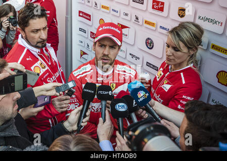 Barcelone, Espagne. Mar 9, 2017. SEBASTIAN VETTEL (GER) de l'écurie Ferrari, assiste à la presse au jour 7 de la Formule 1 les essais au Circuit de Catalunya Crédit : Matthias Rickenbach/ZUMA/Alamy Fil Live News Banque D'Images