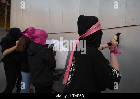 Milano, Italie. 8 mars, Journée des femmes. Manifestation pour les droits des femmes "Non una di meno -pas un de moins". Banque D'Images