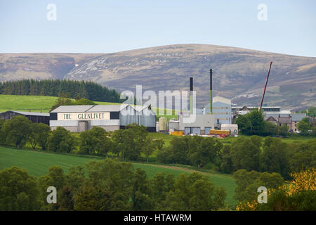 La distillerie de whisky Glenlivet près du Cairngorms dans les Highlands d'Ecosse. Banque D'Images