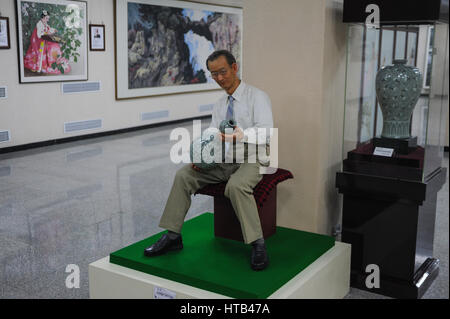 08.08.2012, Pyongyang, Corée du Nord - Une exposition à la troupe artistique Mansudae Art Studio dans la capitale nord-coréenne Pyongyang. Banque D'Images