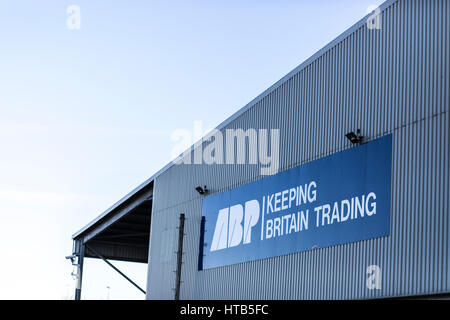 Associated British Ports affichage dynamique dans le Port de Garston. Banque D'Images