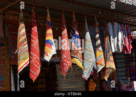 Boutiques de la Médina Kasbah, Marrakech, Maroc Banque D'Images