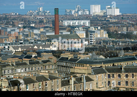 La vue de Calton Hill, à Édimbourg à North en direction de Leith. Banque D'Images