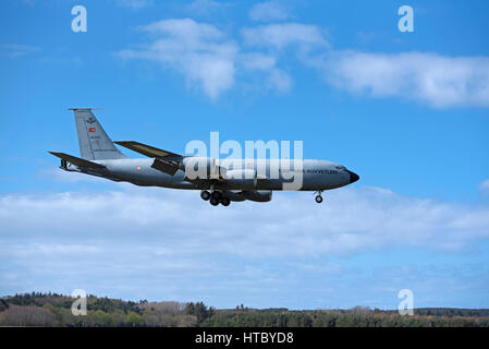 KC135R Stratotanker turc sur l'exercice en UK en approche finale de RAF Lossiemouth, Morayshire en Écosse. Banque D'Images