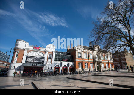 Le Ritzy Cinema Windrush Square à Brixton, Londres. Banque D'Images